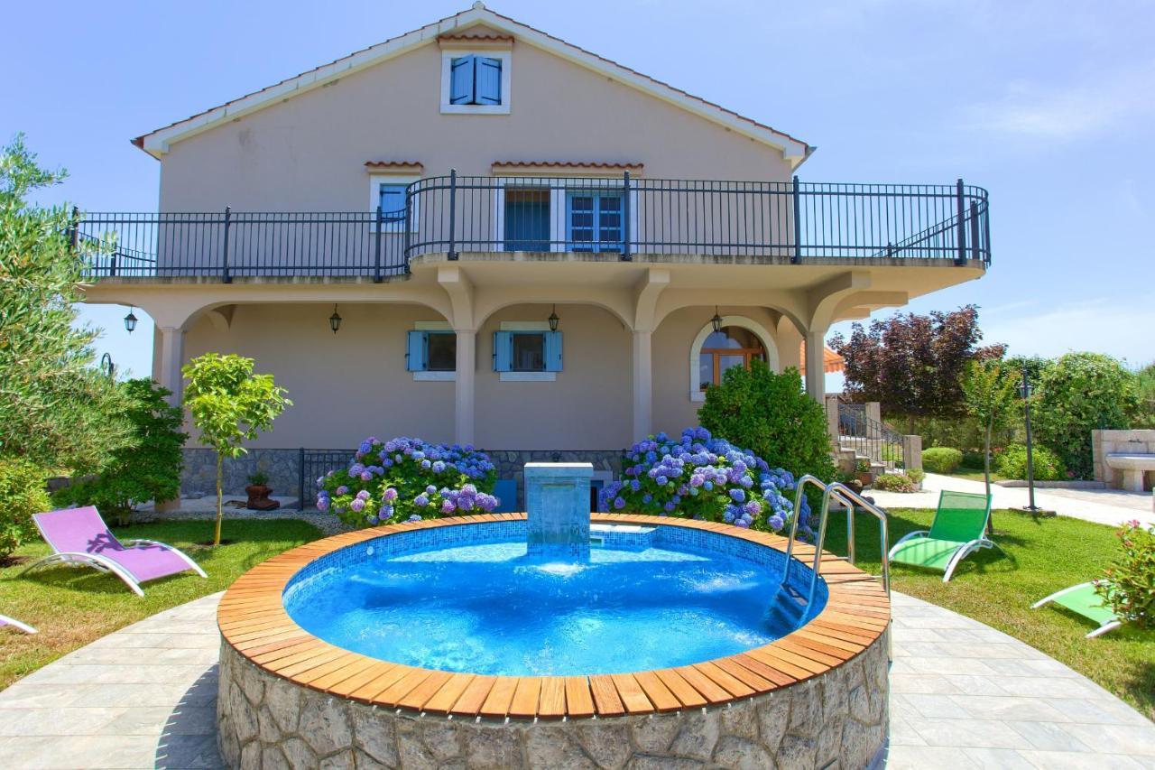 Villa Dora Bajcici Bagian luar foto